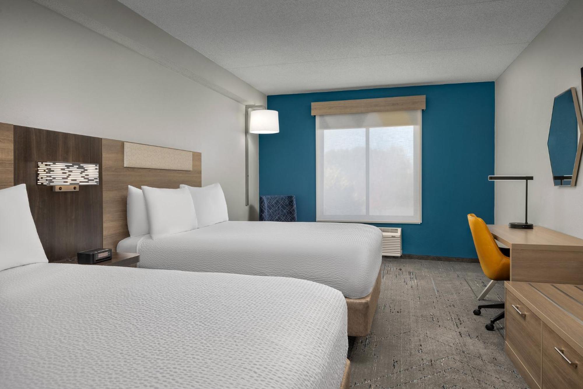 Holiday Inn Express Hotel & Suites Greensboro - Airport Area By Ihg Esterno foto