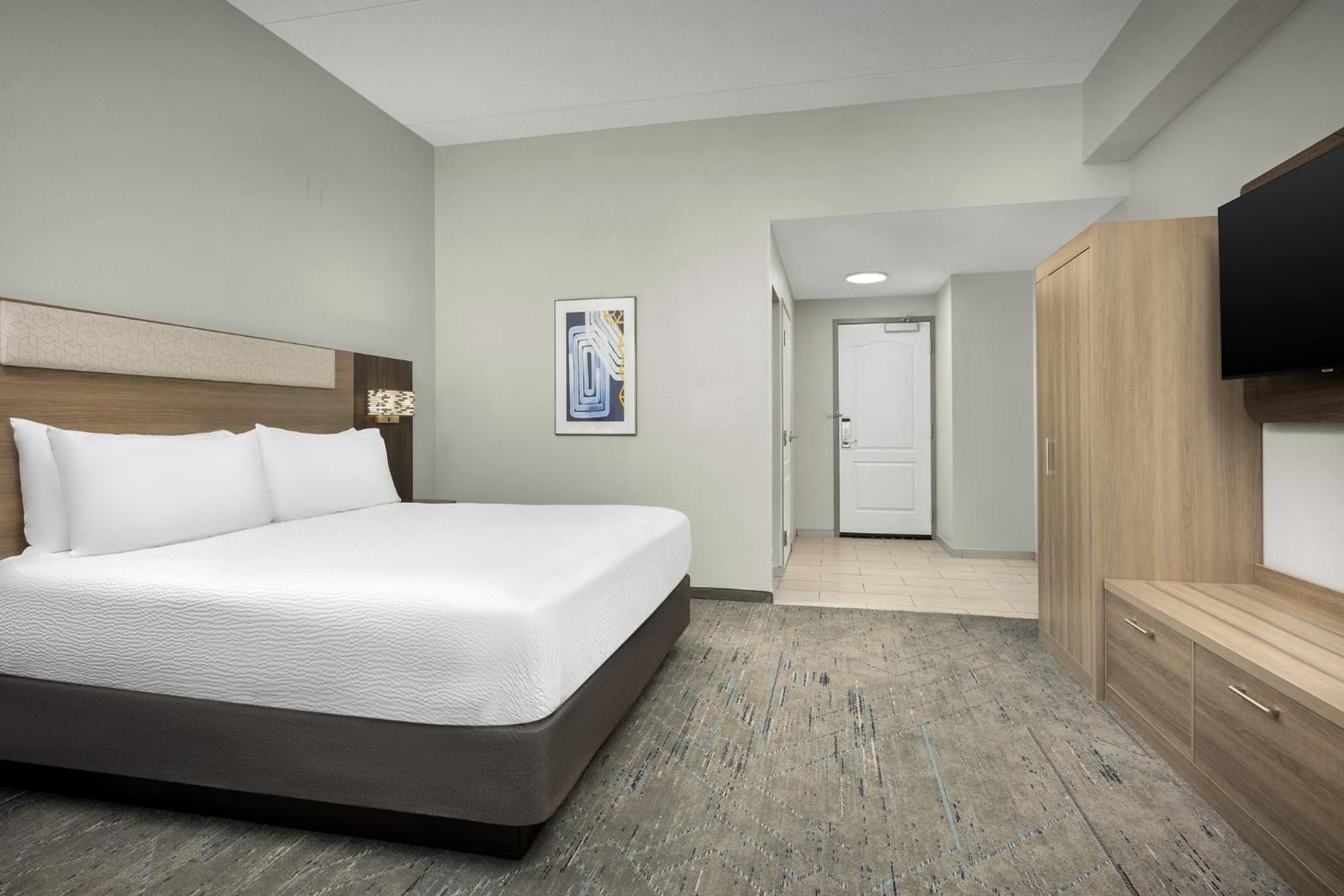 Holiday Inn Express Hotel & Suites Greensboro - Airport Area By Ihg Esterno foto