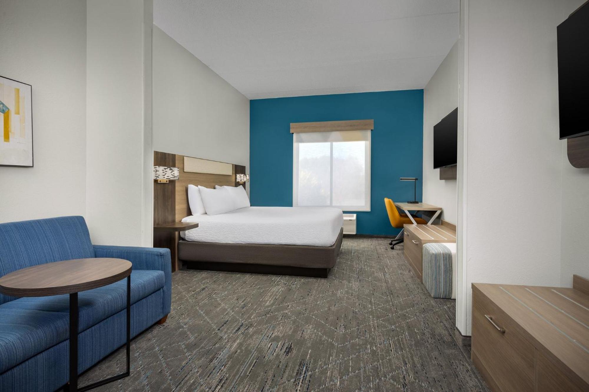 Holiday Inn Express Hotel & Suites Greensboro - Airport Area By Ihg Esterno foto
